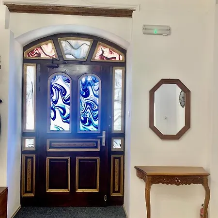 Апартаменти Center
